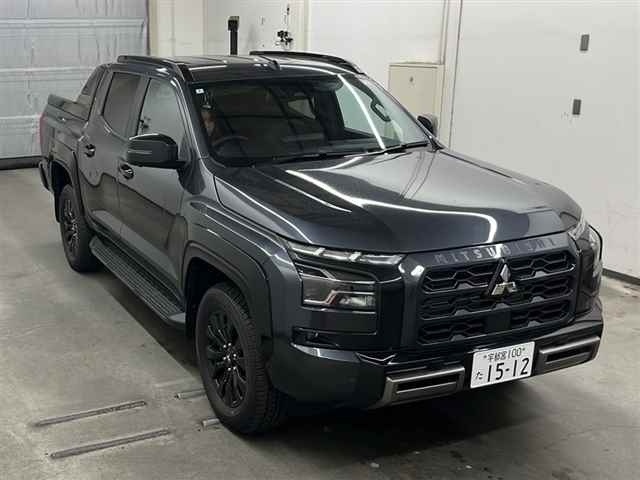 MITSUBISHI TRITON 2025
