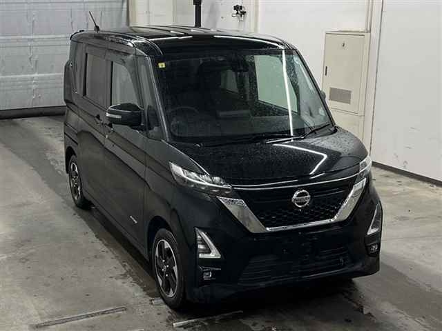 NISSAN ROOX 2020