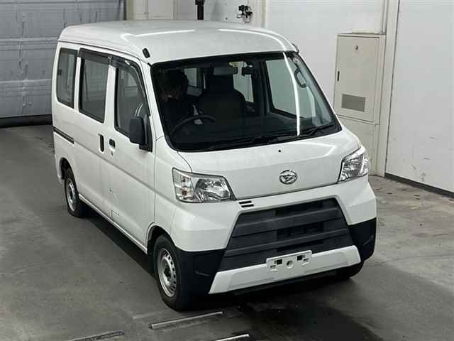 DAIHATSU HIJET VAN 2019