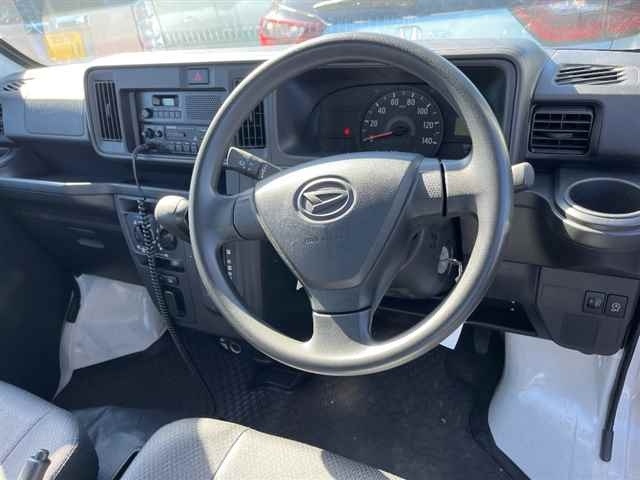 DAIHATSU HIJET VAN 2019