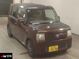 TOYOTA PIXIS SPACE 2013