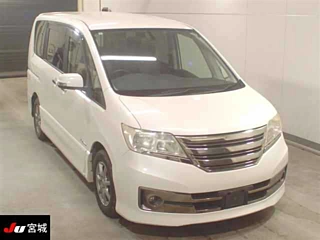 NISSAN SERENA 2013