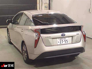 TOYOTA PRIUS 2016