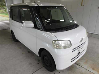 DAIHATSU TANTO 2008