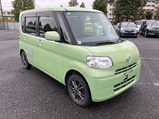 DAIHATSU TANTO 2011