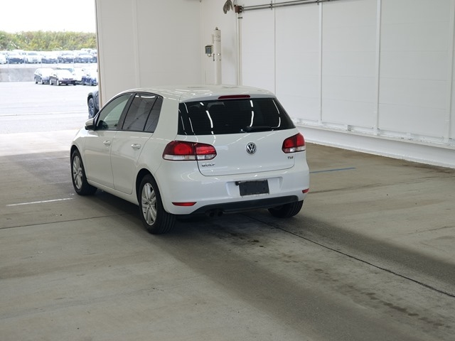 VOLKSWAGEN GOLF 2012