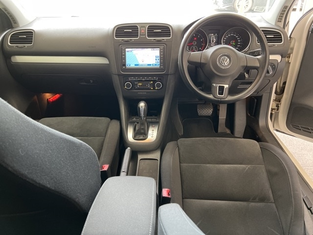 VOLKSWAGEN GOLF 2012