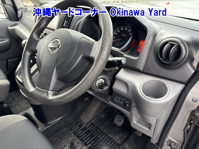NISSAN NV200 2013