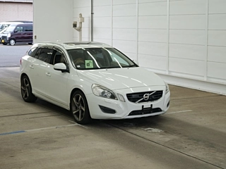 VOLVO V60 2012