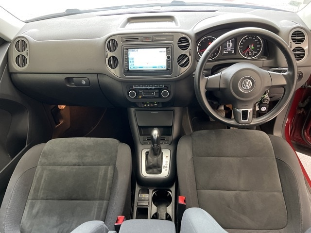 VOLKSWAGEN TIGUAN 2012