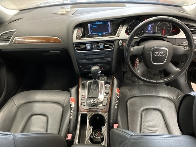 AUDI A4 2008