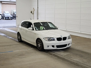 BMW 1 SERIES 2009