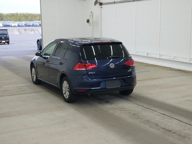 VOLKSWAGEN GOLF 2014