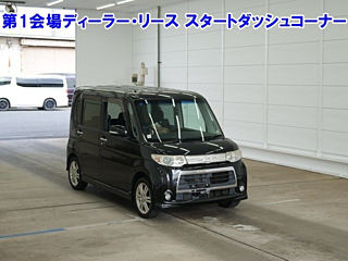 DAIHATSU TANTO 2011