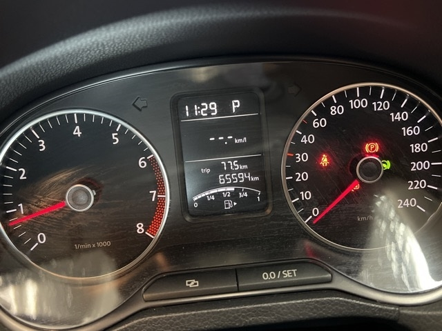 VOLKSWAGEN POLO 2012