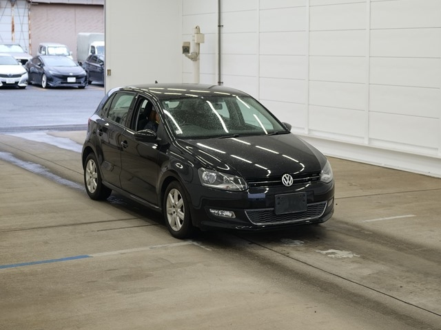 VOLKSWAGEN POLO 2012