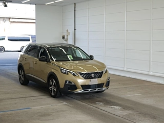 PEUGEOT 5008 2018
