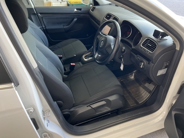 VOLKSWAGEN GOLF VARIANT 2011