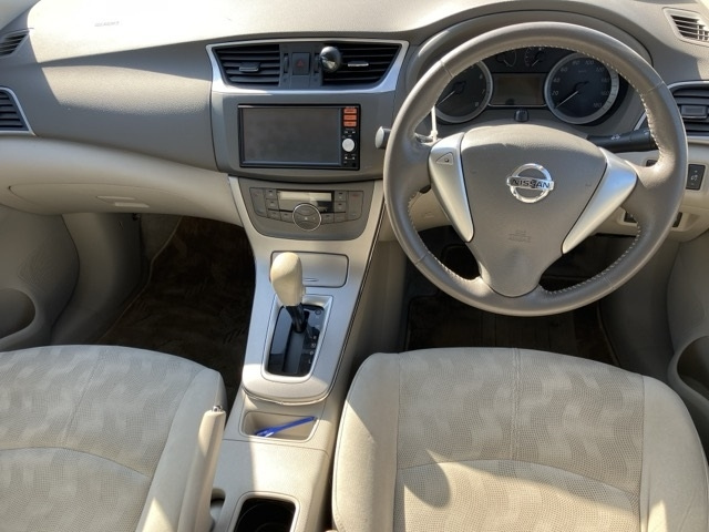NISSAN SYLPHY 2014