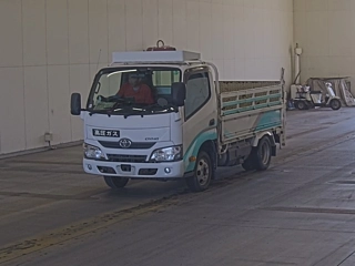 TOYOTA DYNA 2017