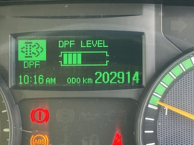 MITSUBISHI CANTER 2016