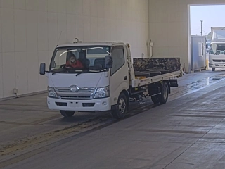 HINO DUTRO 2015