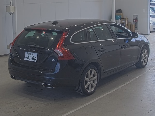 VOLVO V60 2018