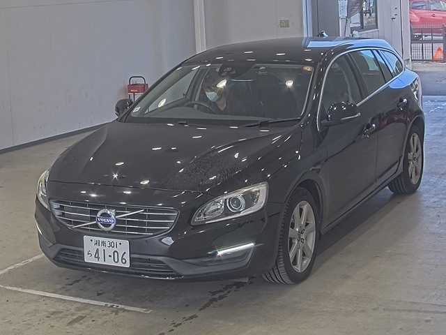 VOLVO V60 2018