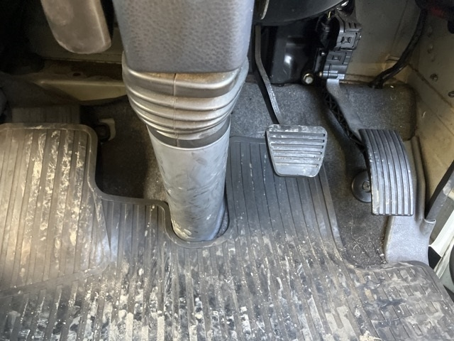 MITSUBISHI CANTER 2011