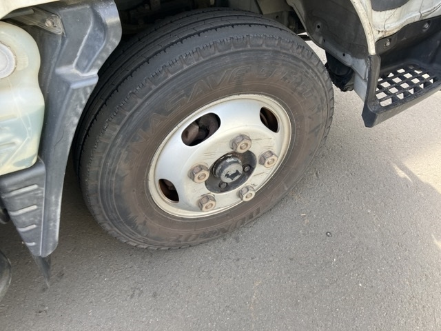 MITSUBISHI CANTER 2011