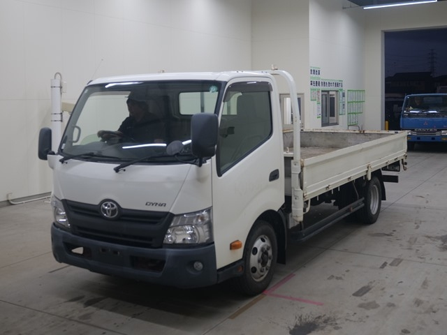 TOYOTA DYNA 2016