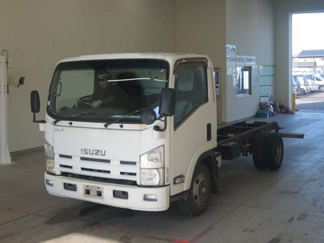 ISUZU ELF 2012
