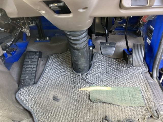 MITSUBISHI ROSA 2016