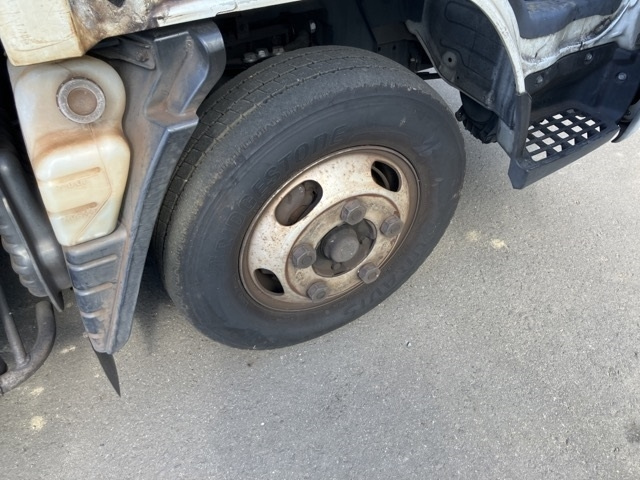 MITSUBISHI CANTER 2013