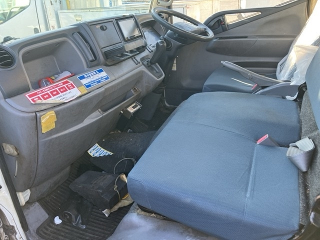 MITSUBISHI CANTER 2013