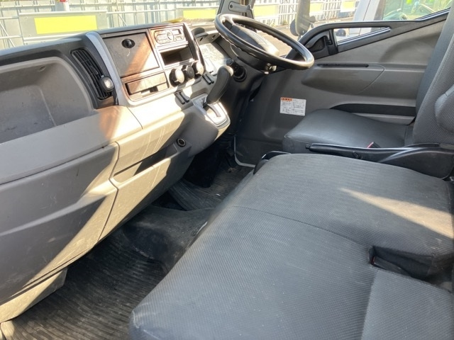 MITSUBISHI CANTER 2016