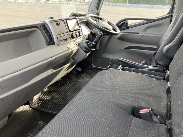 MITSUBISHI CANTER 2018