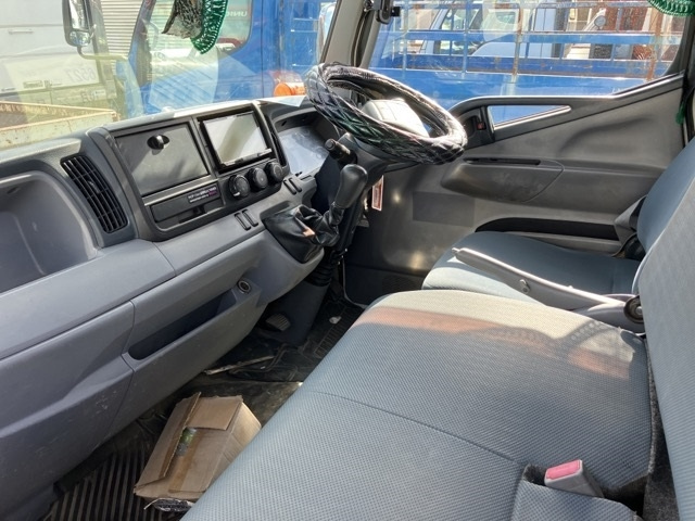 MITSUBISHI CANTER 2011