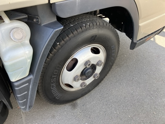 MITSUBISHI CANTER 2018