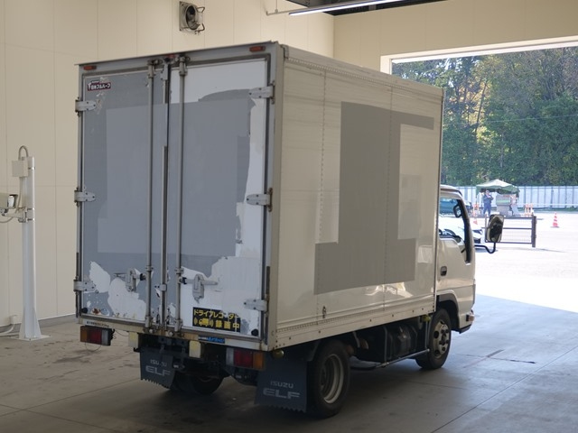 ISUZU ELF 2010