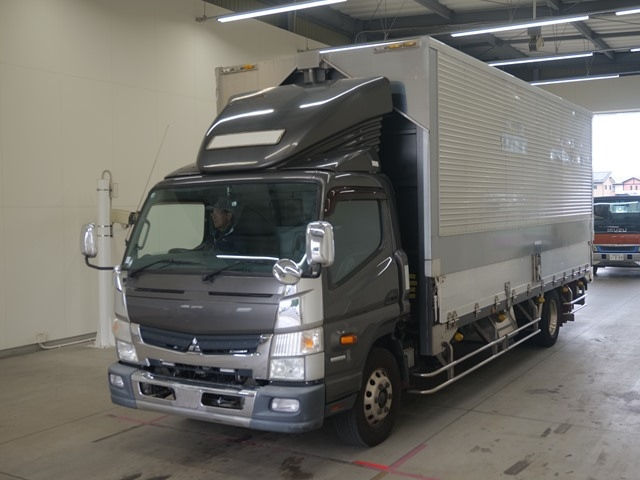 MITSUBISHI CANTER 2015