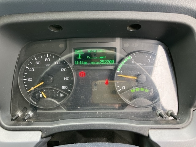 MITSUBISHI CANTER 2016