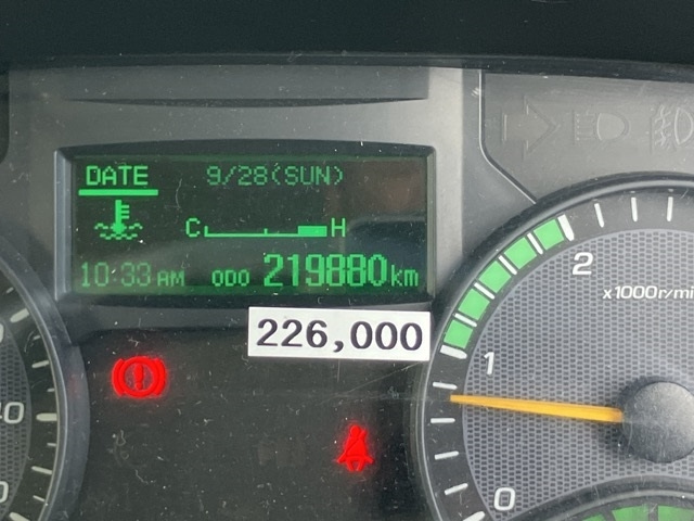 MITSUBISHI CANTER 2018