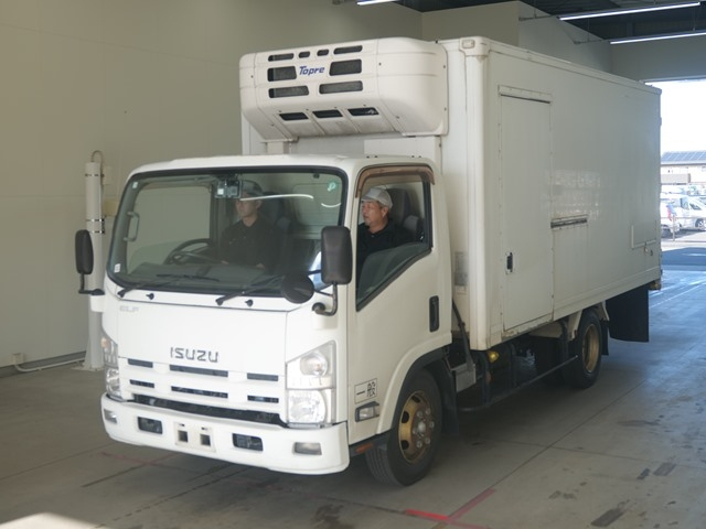 ISUZU ELF 2013