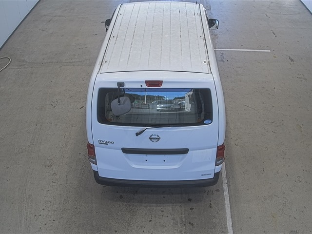 NISSAN NV200 2019