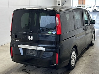 HONDA STEP WAGON 2016