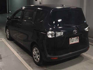 TOYOTA SIENTA 2017