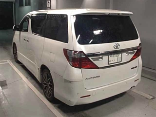 TOYOTA ALPHARD 2015