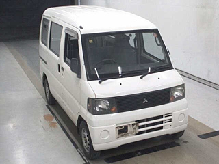 MITSUBISHI MINICAB VAN 2005