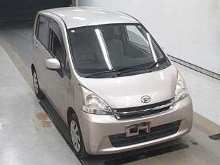 DAIHATSU MOVE 2011